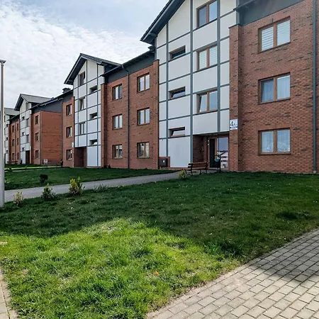 Spacious With Parking And Terrace In By Renters