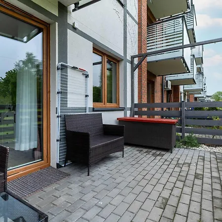 Διαμέρισμα Spacious With Parking And Terrace In By Renters *
